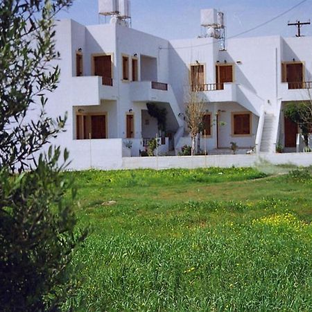 Pela Apartments シッシ エクステリア 写真