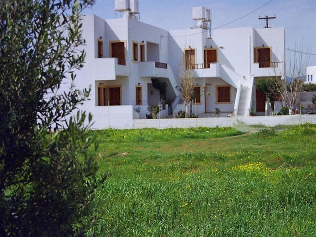 Pela Apartments シッシ エクステリア 写真